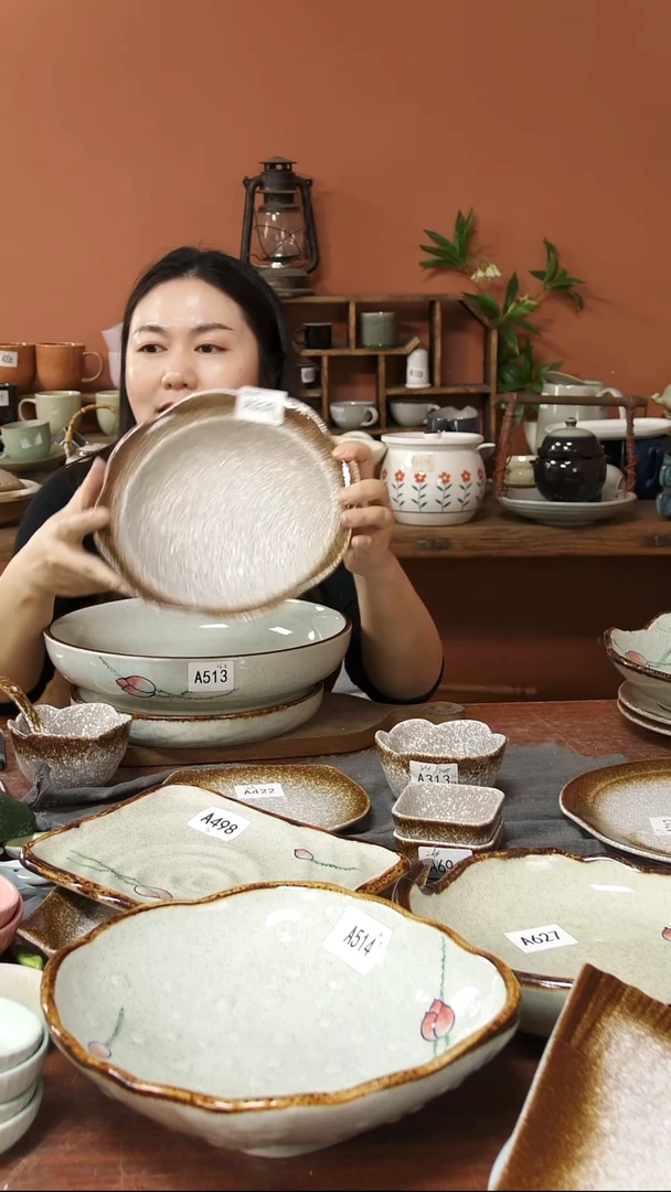 陶瓷A339 一个陶瓷花边碗粗陶可能微瑕