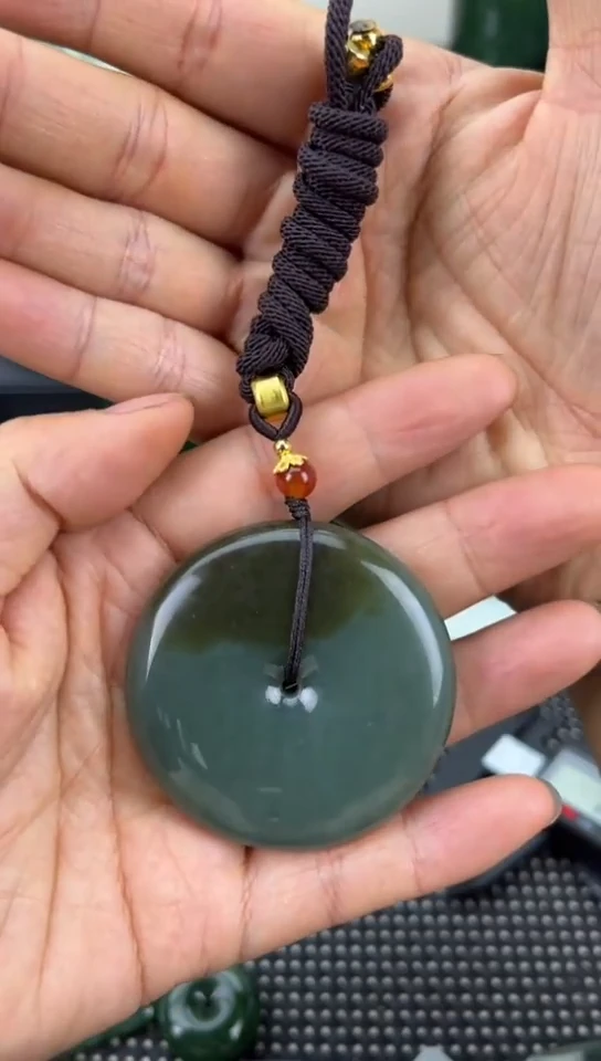 和田玉未镶嵌珠宝半成品扣子