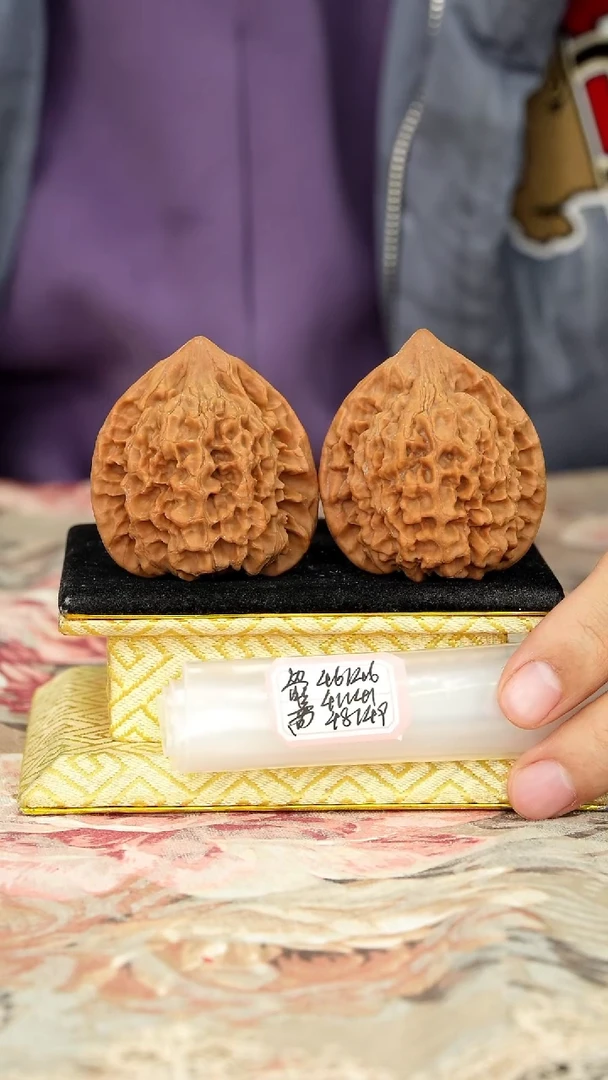 【闪购商品】文玩核桃把件官帽