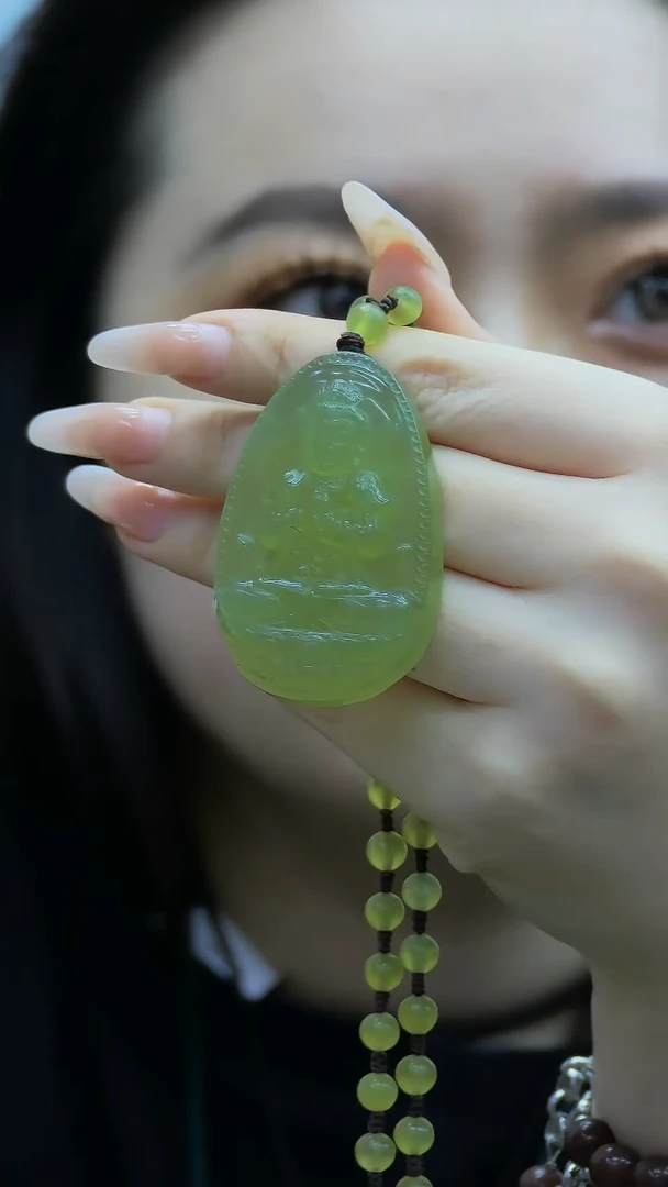 【闪购商品】蛇纹石玉颈饰未镶嵌观音挂件