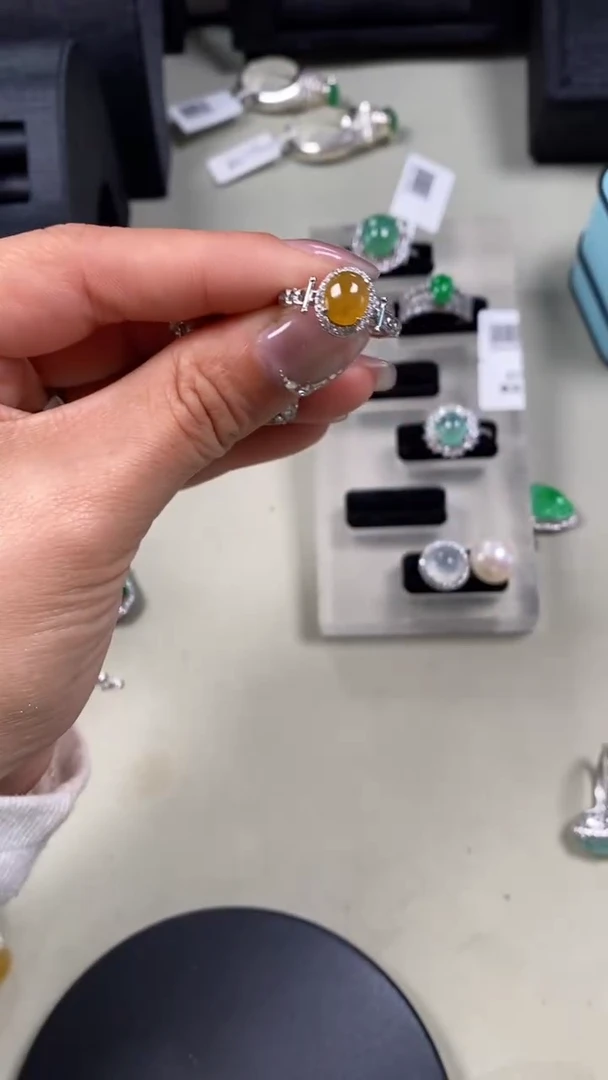 【闪购商品】翡翠戒指银S925镶嵌9468