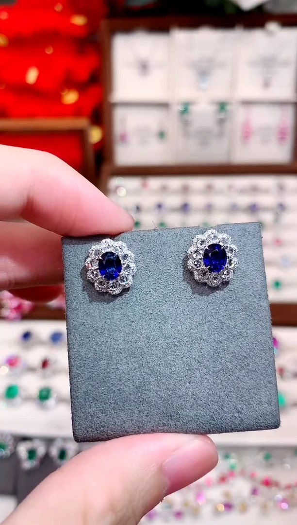 蓝宝石耳饰18K金镶嵌1.2ct/天然宝石/七天无理由