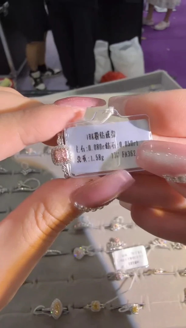 18K金镶嵌.钻石戒指cy