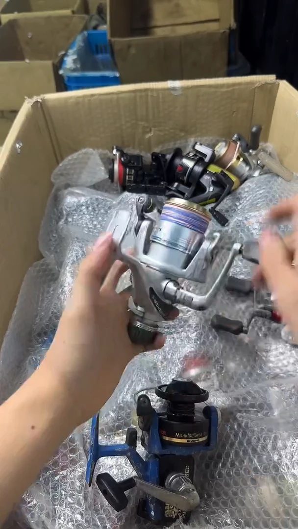 正**酒钓鱼轮，微瑕孤品，成色、型号直播间讲解为准，看清楚再下单