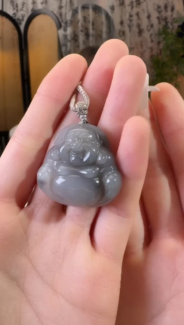 和田玉未镶嵌颈饰佛公