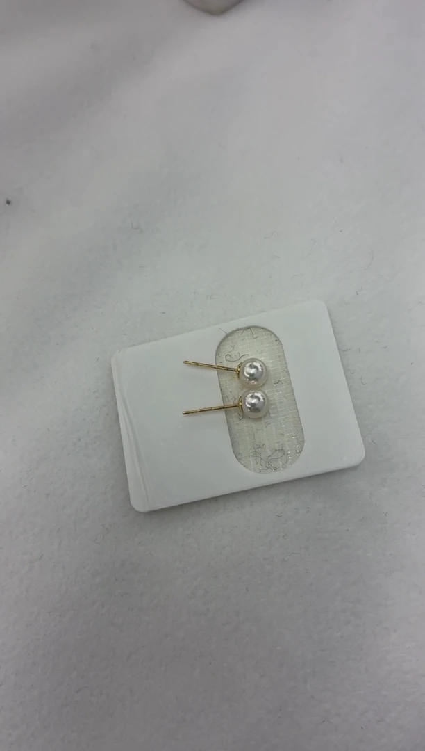 18K金镶嵌耳饰海水珍珠5-5.5素钉