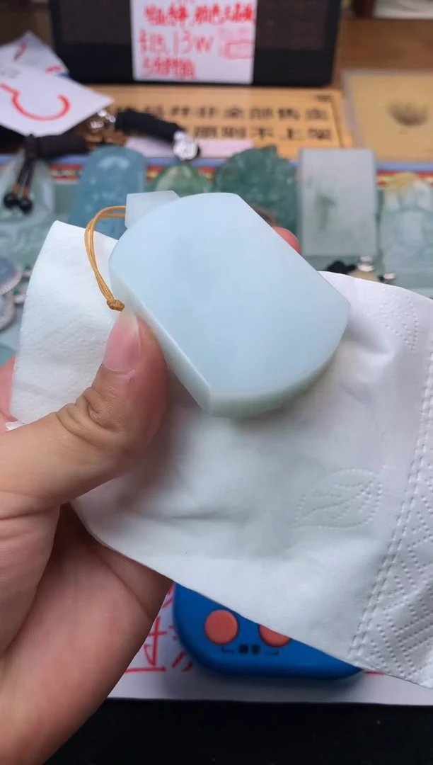 定制翡翠未镶嵌刘*。毛货不退不换