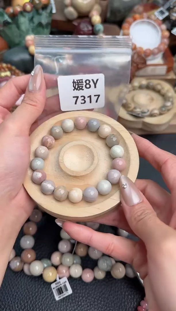 【闪购商品】石英质玉手链未镶嵌8Y7317