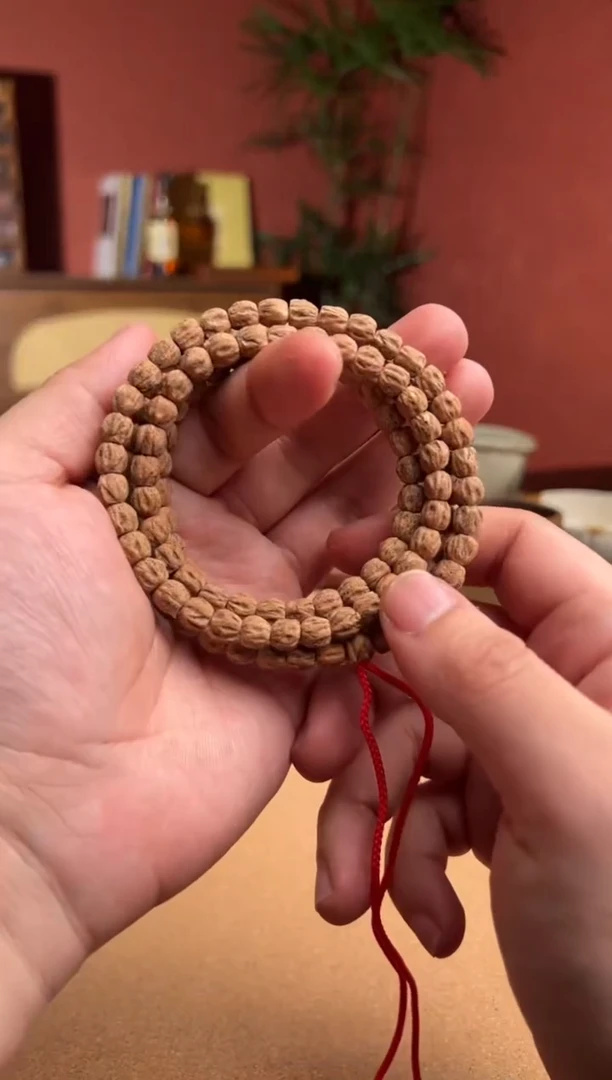 【闪购商品】柏香籽/百香籽手串021339