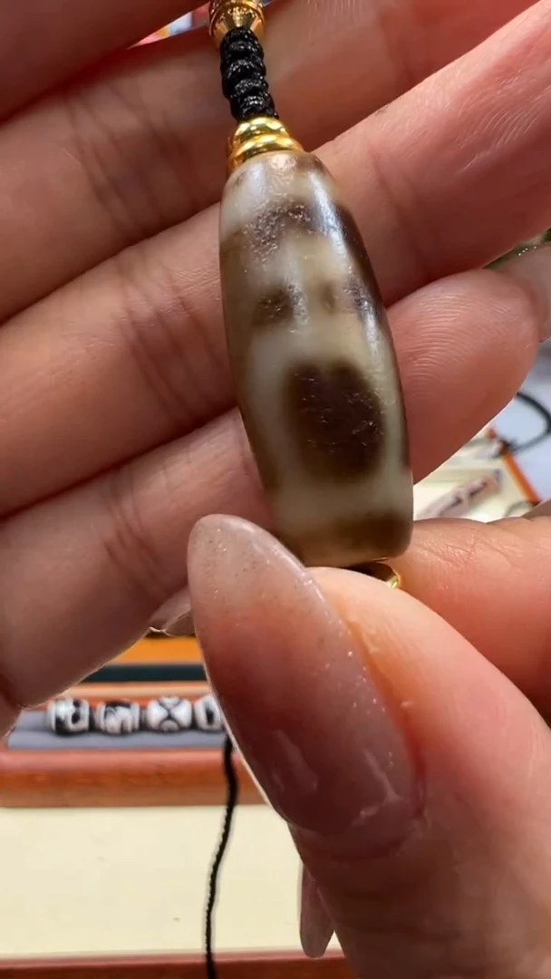 玛瑙/玉髓（覆膜）颈饰合金9.（微瑕）