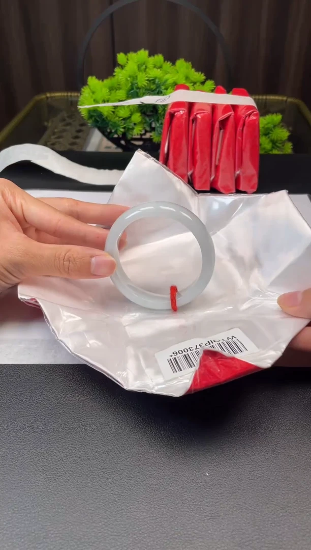 未镶嵌手镯翡翠5885