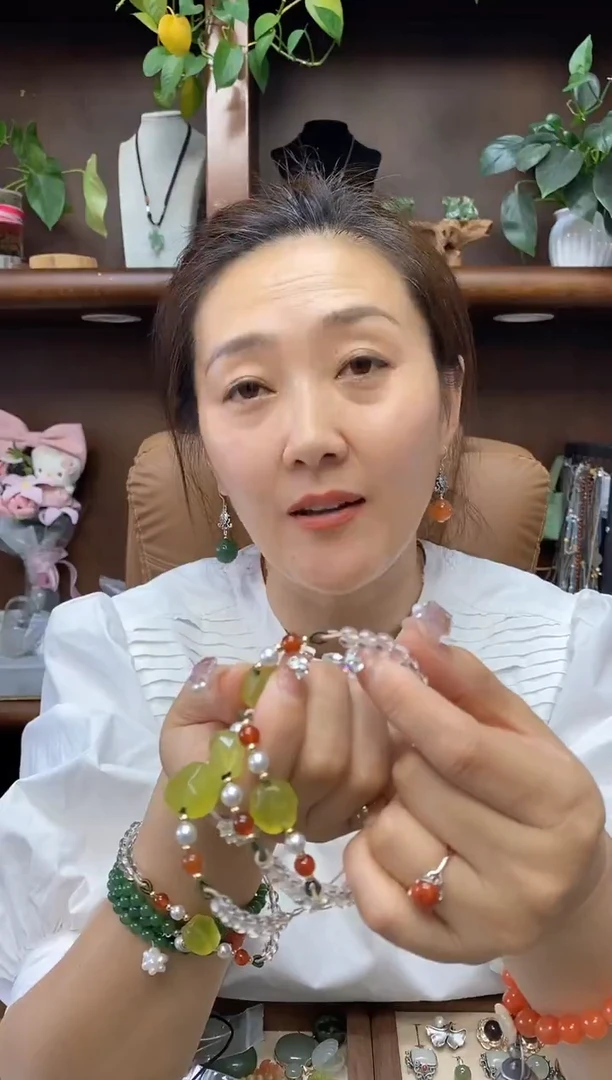 未镶嵌岫玉手链多样性发货其中发一