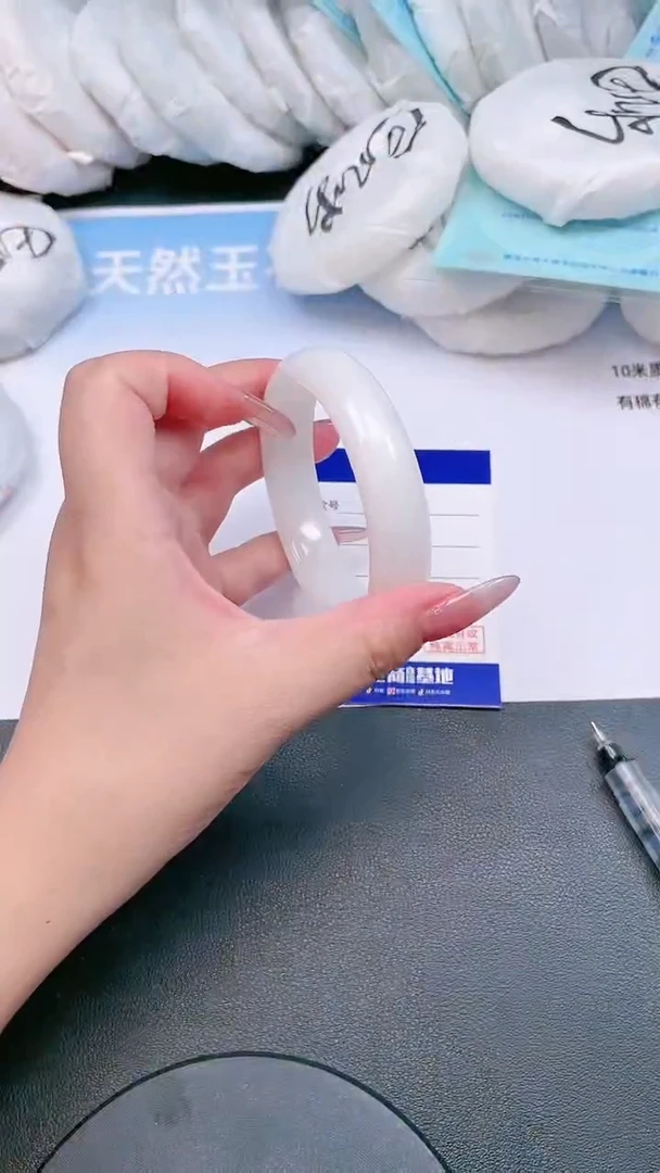 未镶嵌手镯和田玉22T23-56