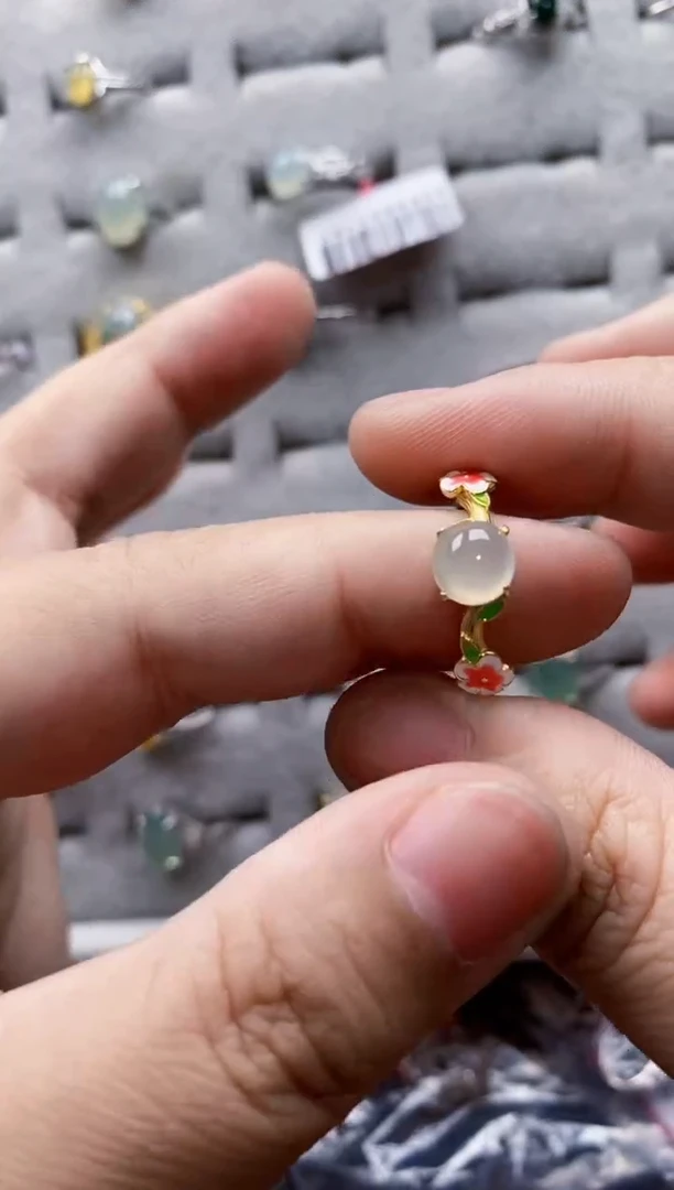 翡翠戒指银S925镶嵌1200000000   1