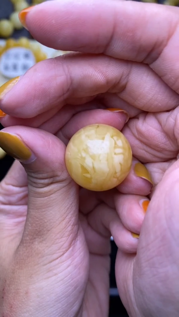 未镶嵌琥珀裸石大小姐珠宝81