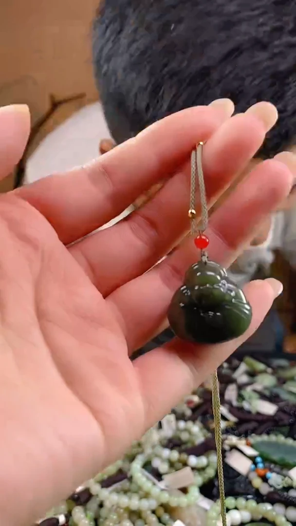 和田玉未镶嵌颈饰多样性发货，拍一发一