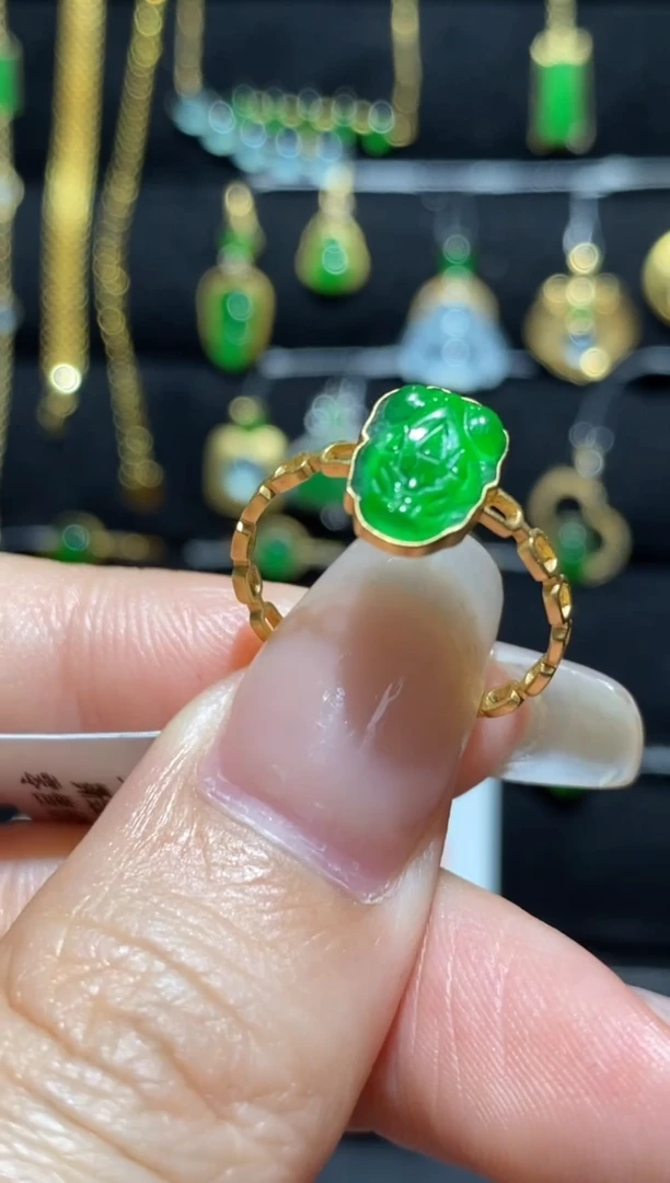 【闪购商品】翡翠戒指18K金镶嵌戒指