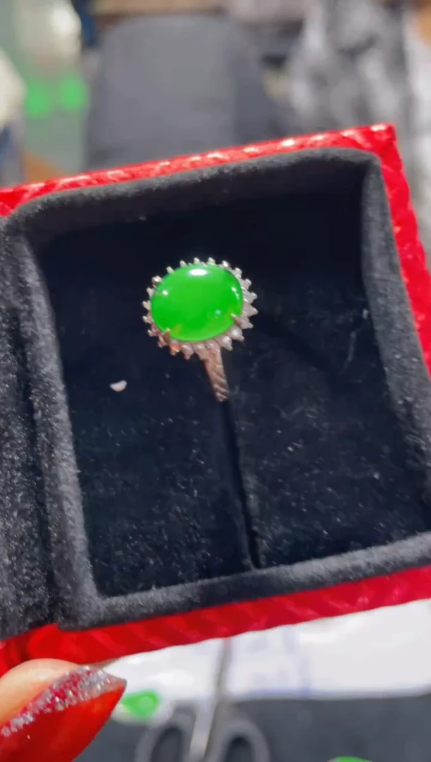 【闪购商品】定制翡翠未镶嵌天然A货翡翠多样性发货拍一发一