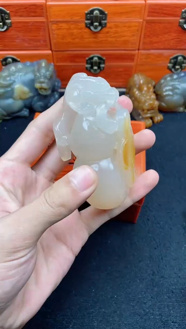 未镶嵌玛瑙/玉髓珠宝奇石艾****你0