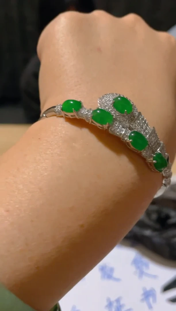 【闪购商品】定制翡翠未镶嵌天然A货翡翠（多样性发货拍一件发件）