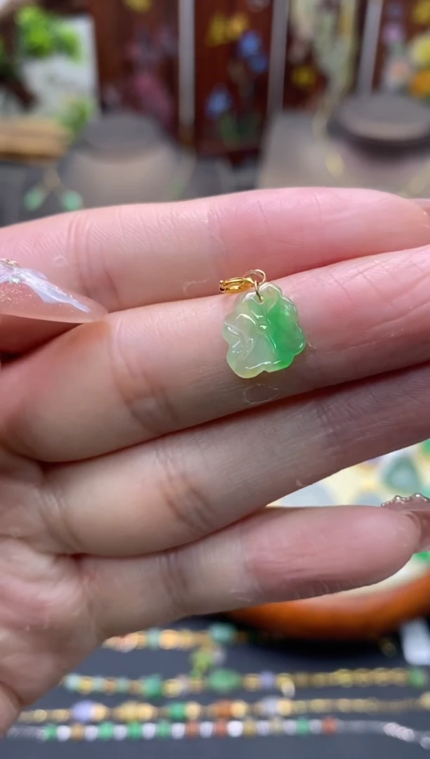 【闪购商品】翡翠颈饰18K金镶嵌净货11126