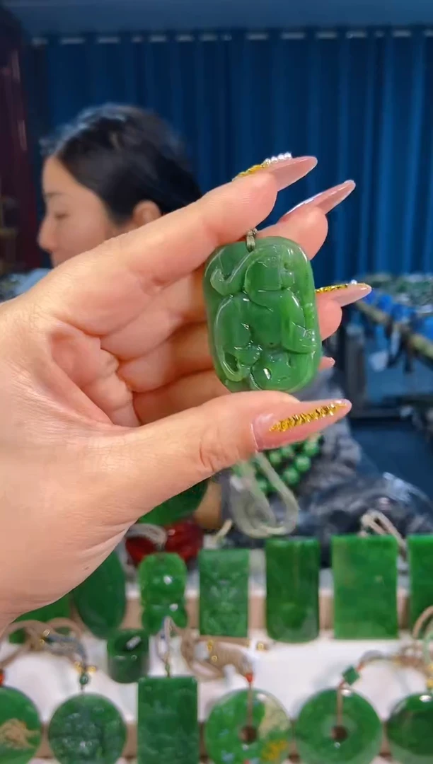 【闪购商品】和田玉挂件未镶嵌1