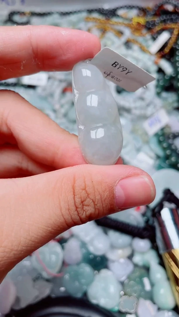 翡翠未镶嵌颈饰260