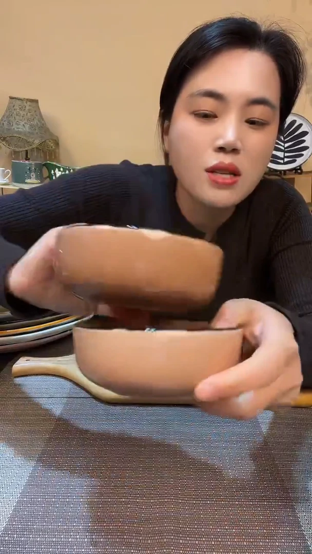 瓷片2发饭碗 微瑕介意勿拍