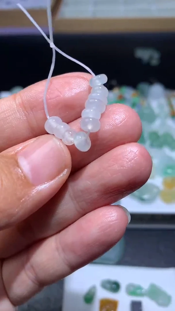 未镶嵌定制翡翠毛货