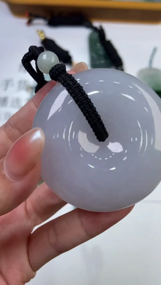 翡翠挂件未镶嵌285937    /多样性一件发