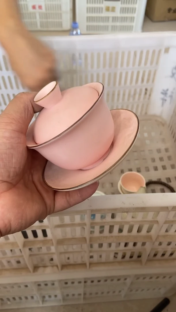 无运费险有瑕疵的摄影的产品有使用过的痕迹有点脏介意勿拍