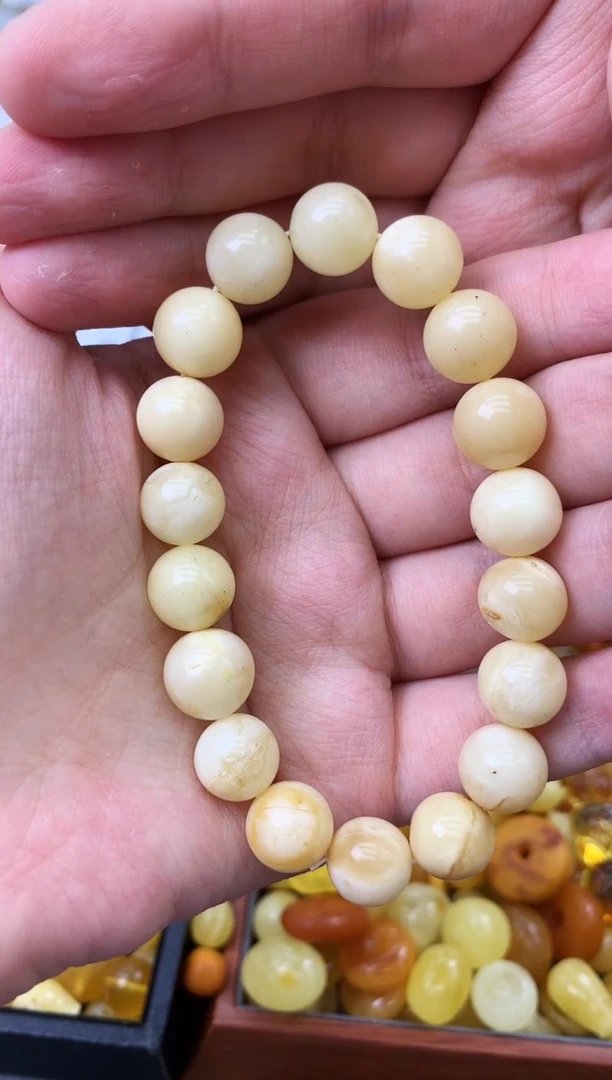 未镶嵌琥珀珠宝奇石127