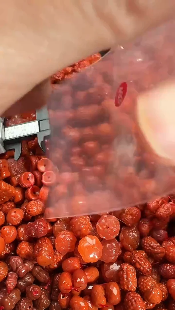 颈饰未镶嵌南红玛瑙1