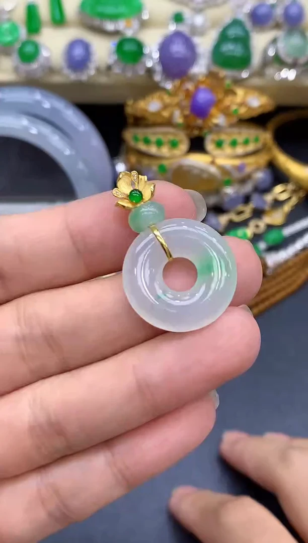 颈饰18K金镶嵌翡翠373-中国好珍宝