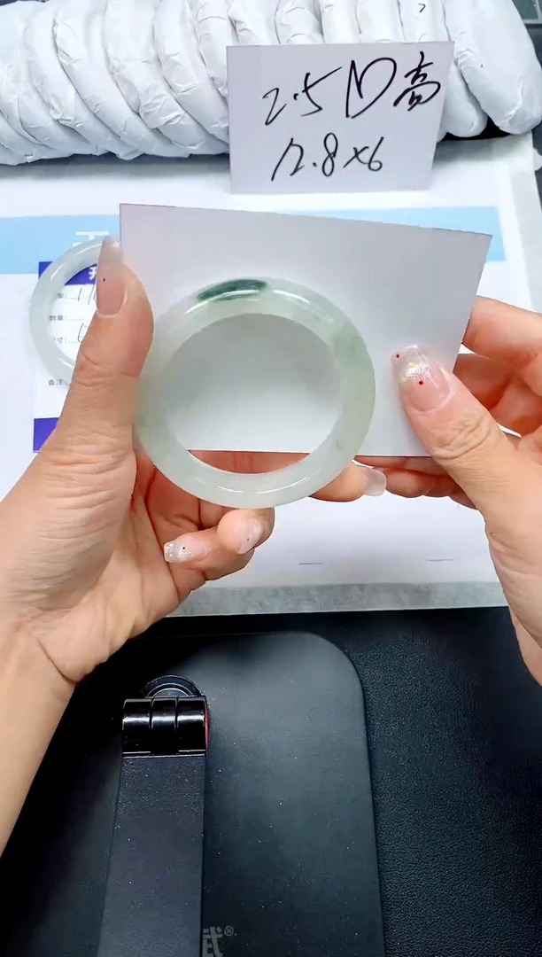 石英质玉手镯未镶嵌179-51.6