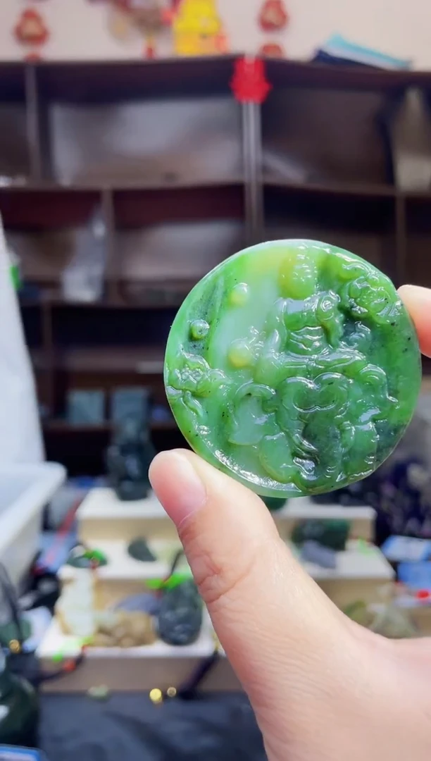 和田玉未镶嵌颈饰1