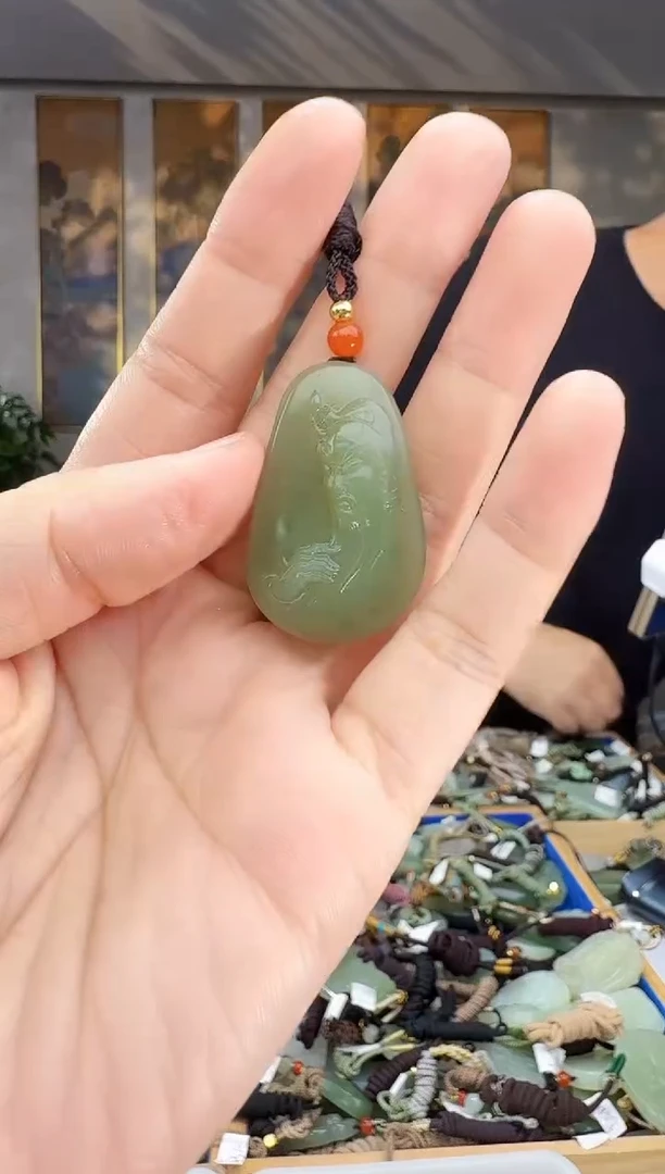 未镶嵌和田玉挂件拍一发一