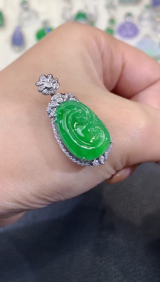 吊坠(不含链)18K金镶嵌翡翠a79