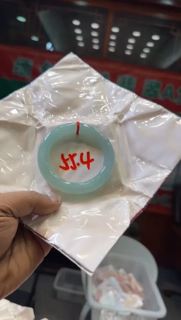 未镶嵌手镯翡翠手镯