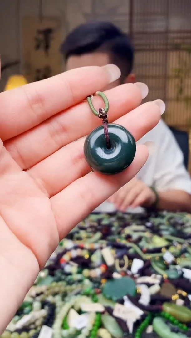 颈饰未镶嵌和田玉多样性发货，拍一发一