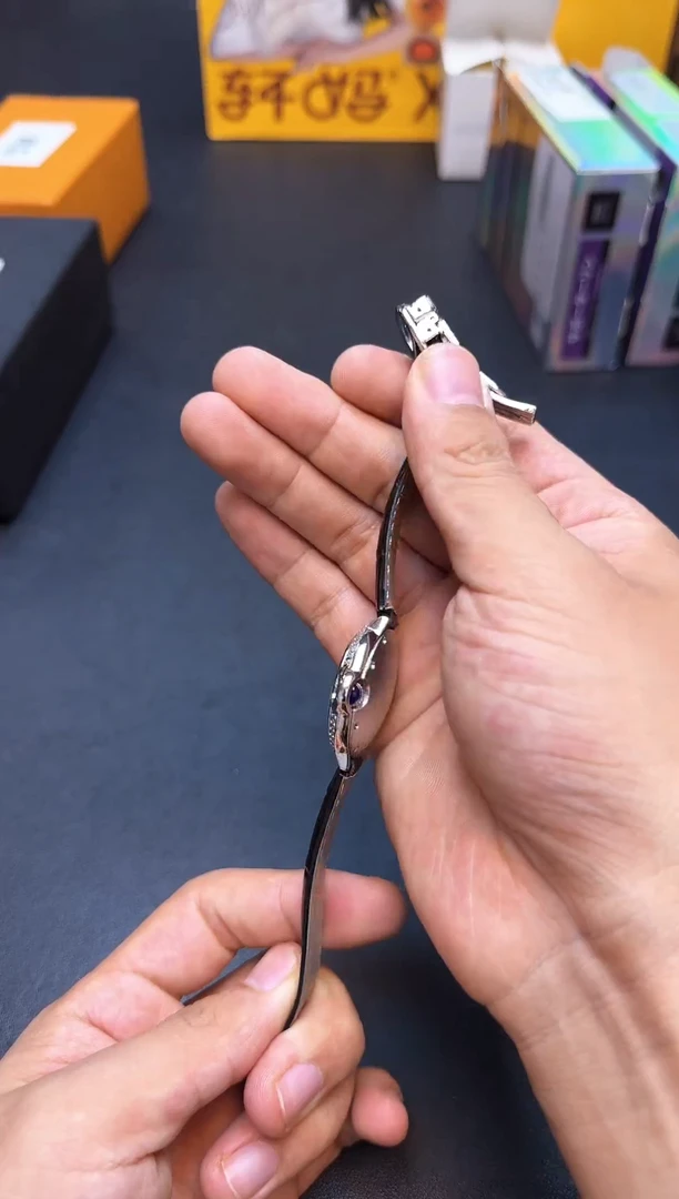 瓷片全新正品一件不留@@WE1511