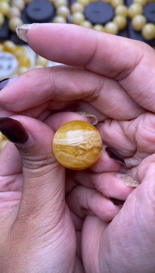 裸石琥珀未镶嵌大小姐珠宝131