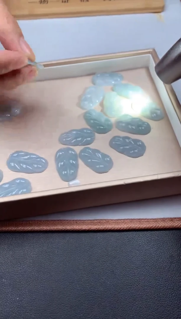 未镶嵌定制翡翠运****说41654654