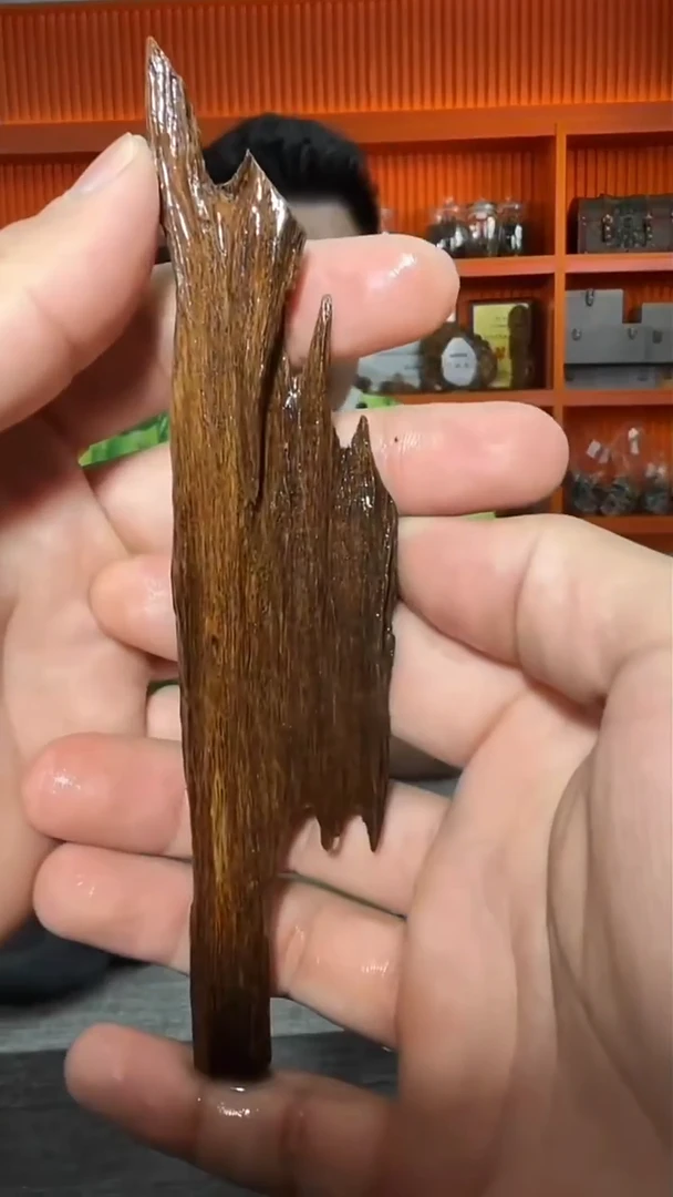 沉香手把件169号原材树心油多样性发一