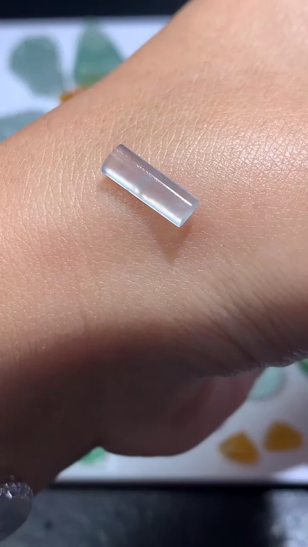 未镶嵌定制翡翠毛货