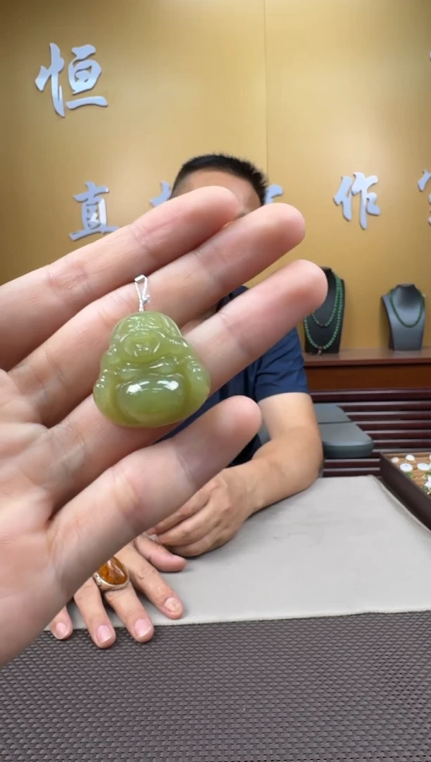 和田玉未镶嵌颈饰挂件多样性，发一