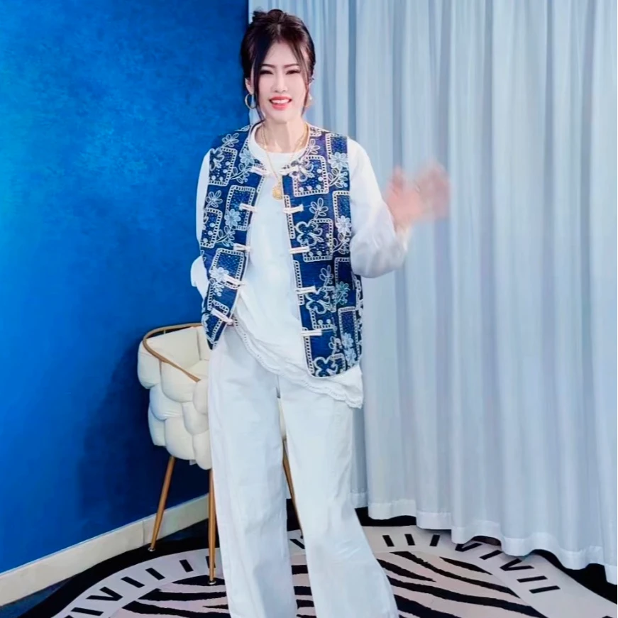 重工刺绣款新中式马甲5002