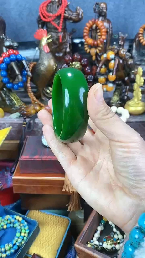 【闪购商品】和田玉（糖玉）手镯未镶嵌猪妹精品专属链接