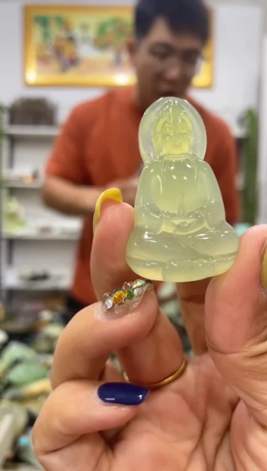 未镶嵌岫玉吊坠