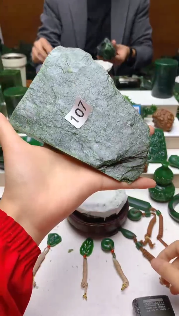 未镶嵌和田玉珠宝半成品1